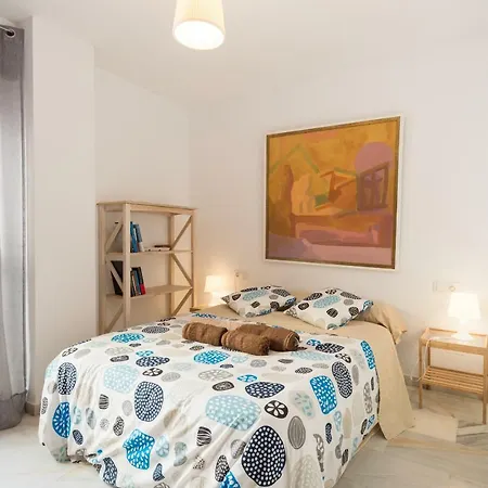 Malagueta Beach & Center Apartment *